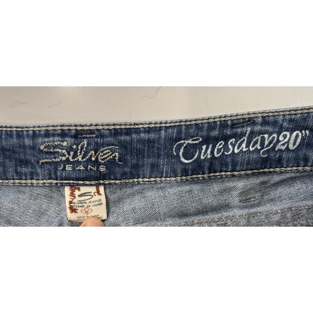 Silver Jeans Womens lightly Distressed Tuesday 20" Bootcut 30x33 White Stitch - Picture 5 of 10